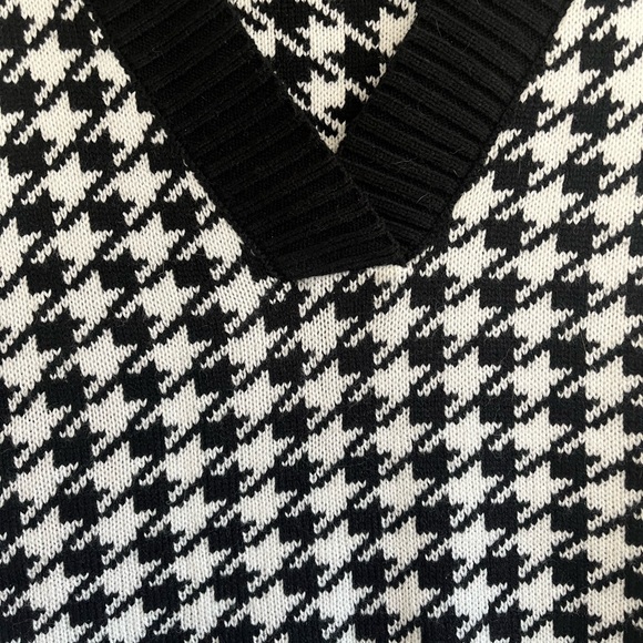 Oversized houndstooth vest - Picture 8 of 8